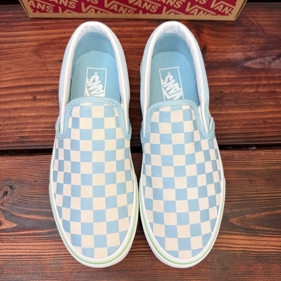 NIB Vans Classic Slip-On Checkerboard Crystal Blue White Sneakers Size 8.5 Women - Picture 3 of 8